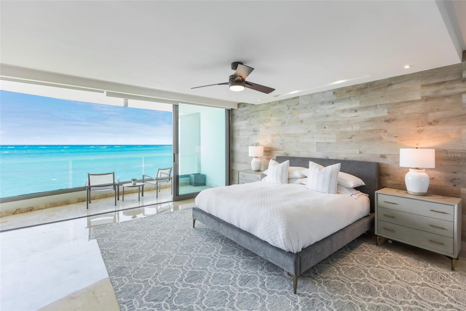 AZURE BEACH - Residential