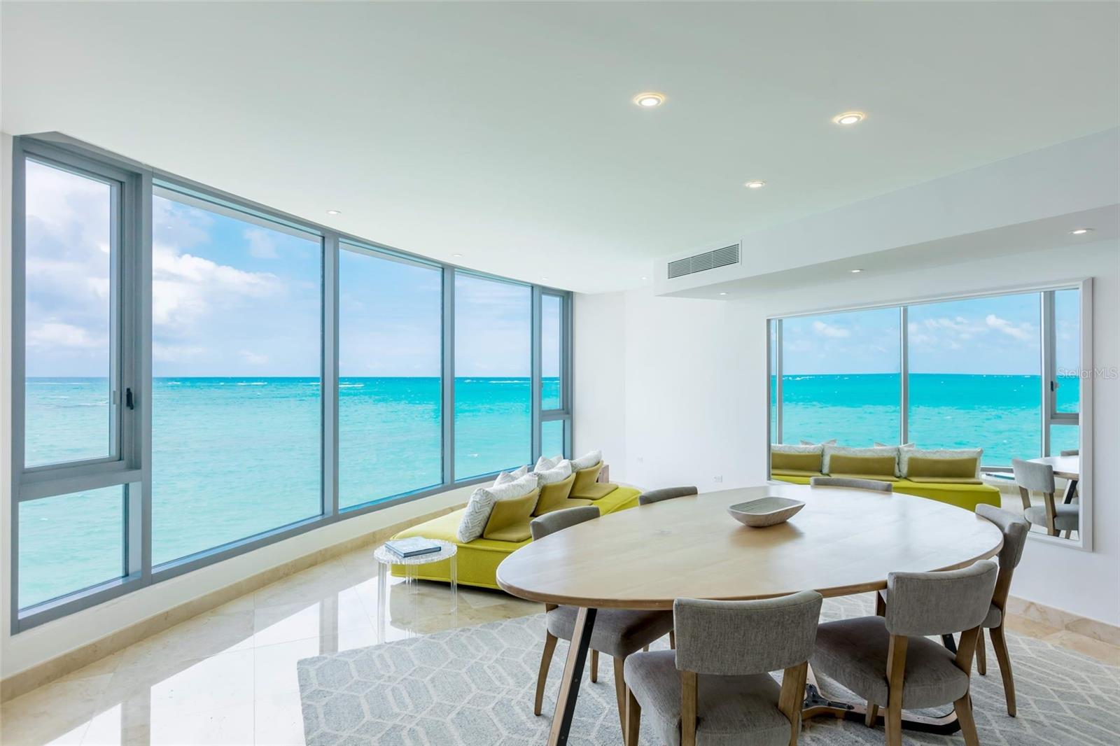 AZURE BEACH - Residential