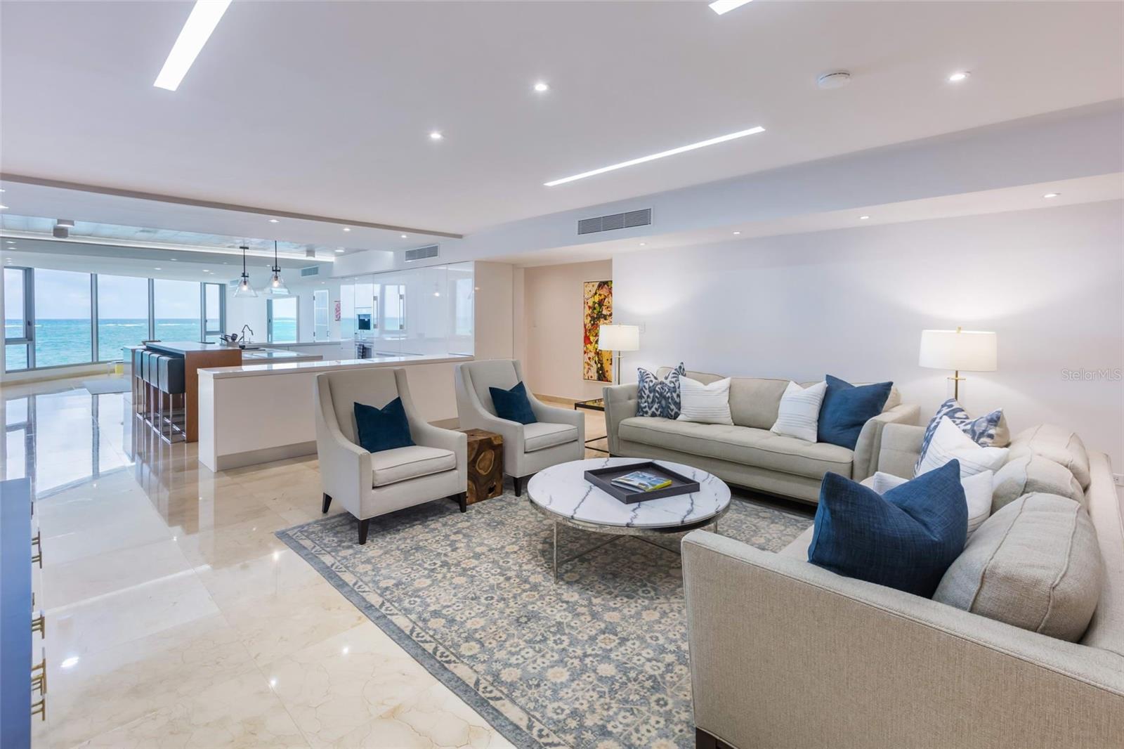 AZURE BEACH - Residential