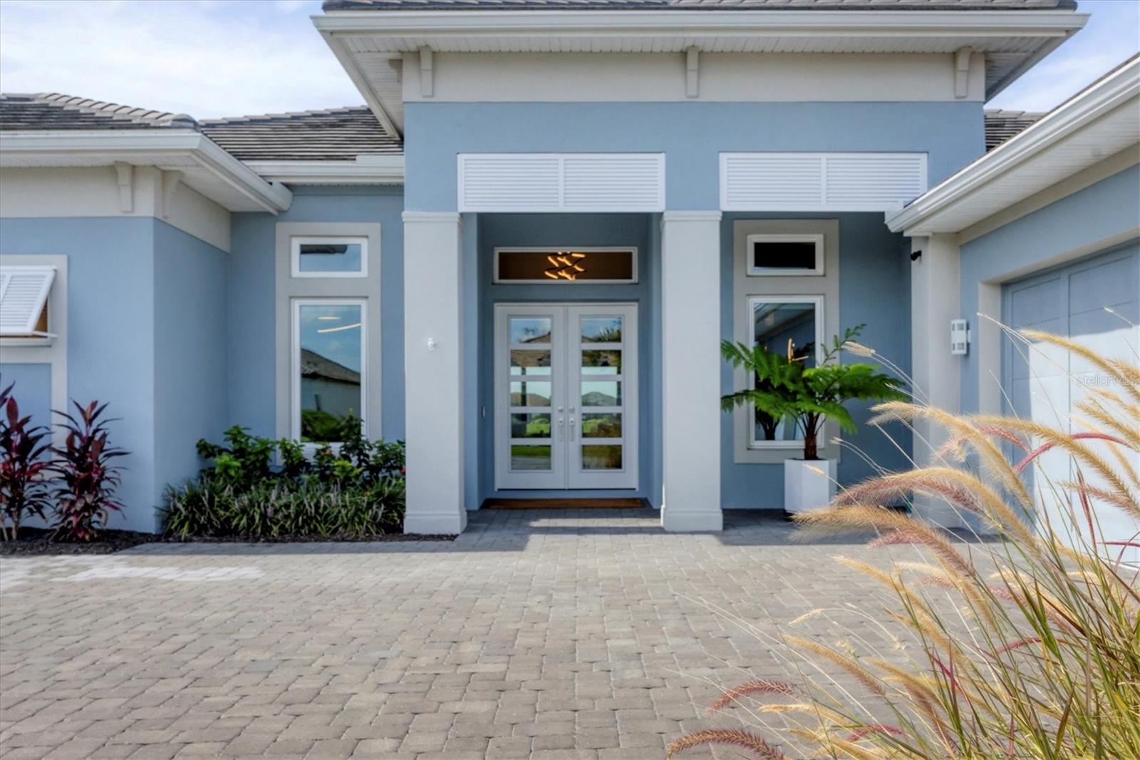 AZARIO ESPLANADE - Residential