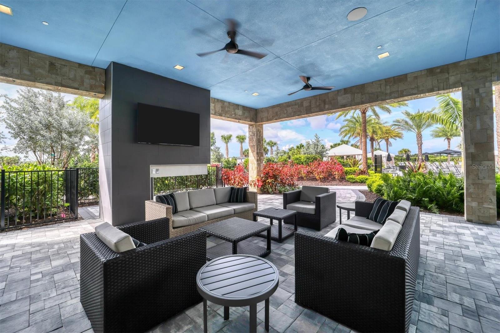 AZARIO ESPLANADE - Residential