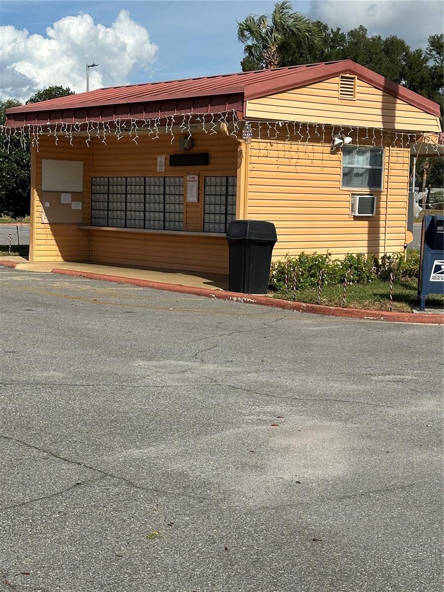 FLORAL LAKES - Residential