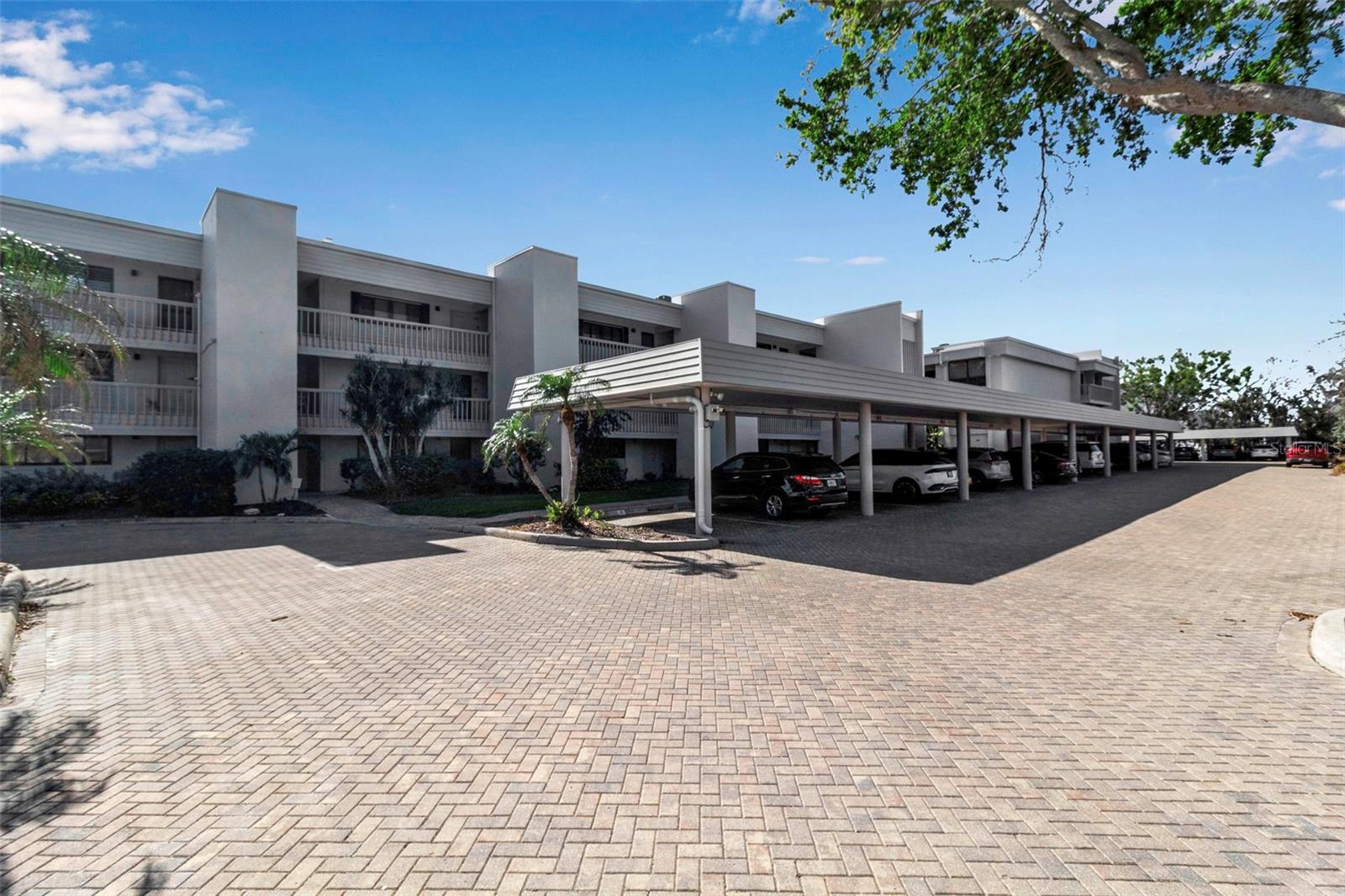 THE SHORE - Residential