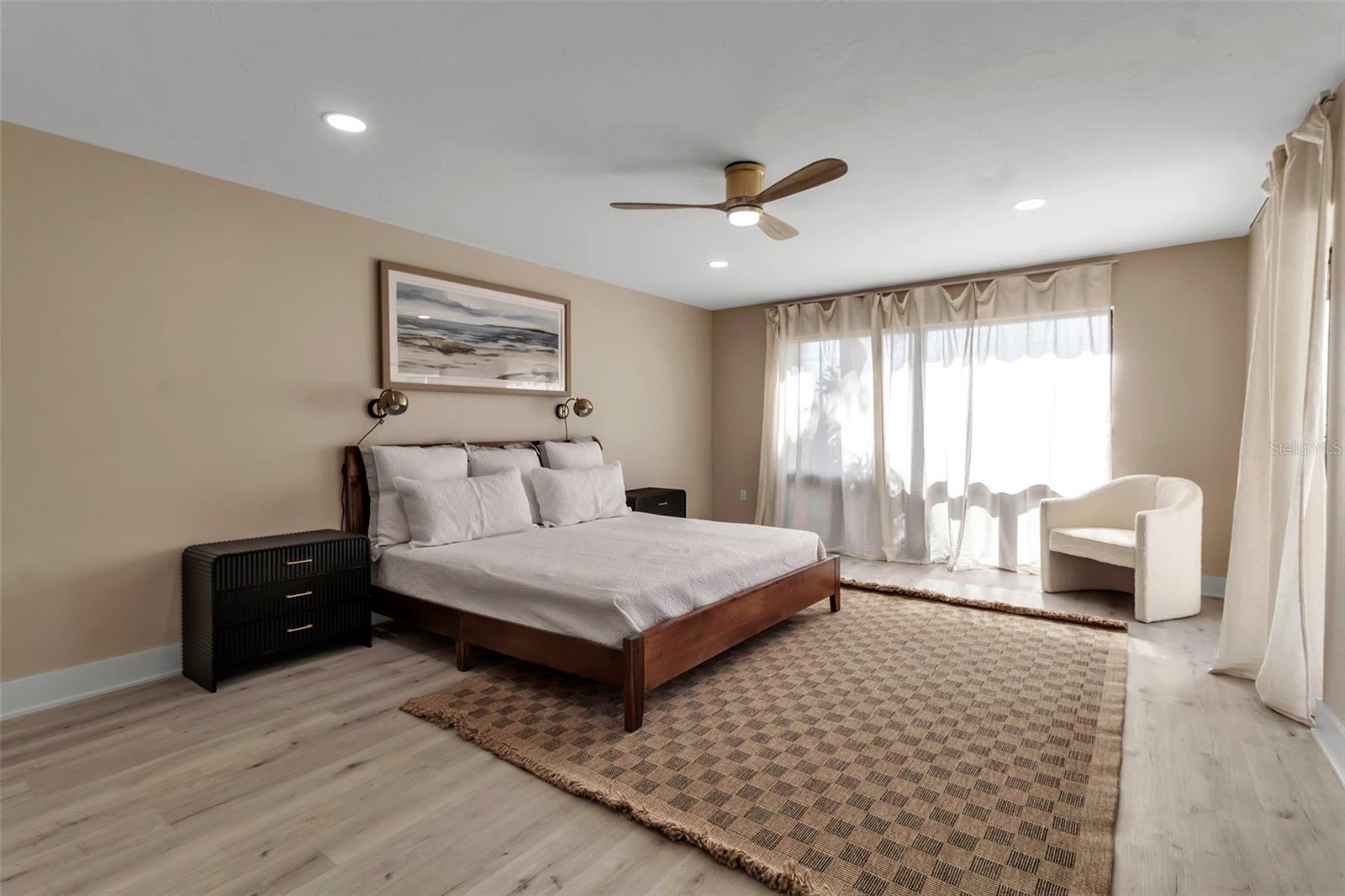 THE SHORE - Residential