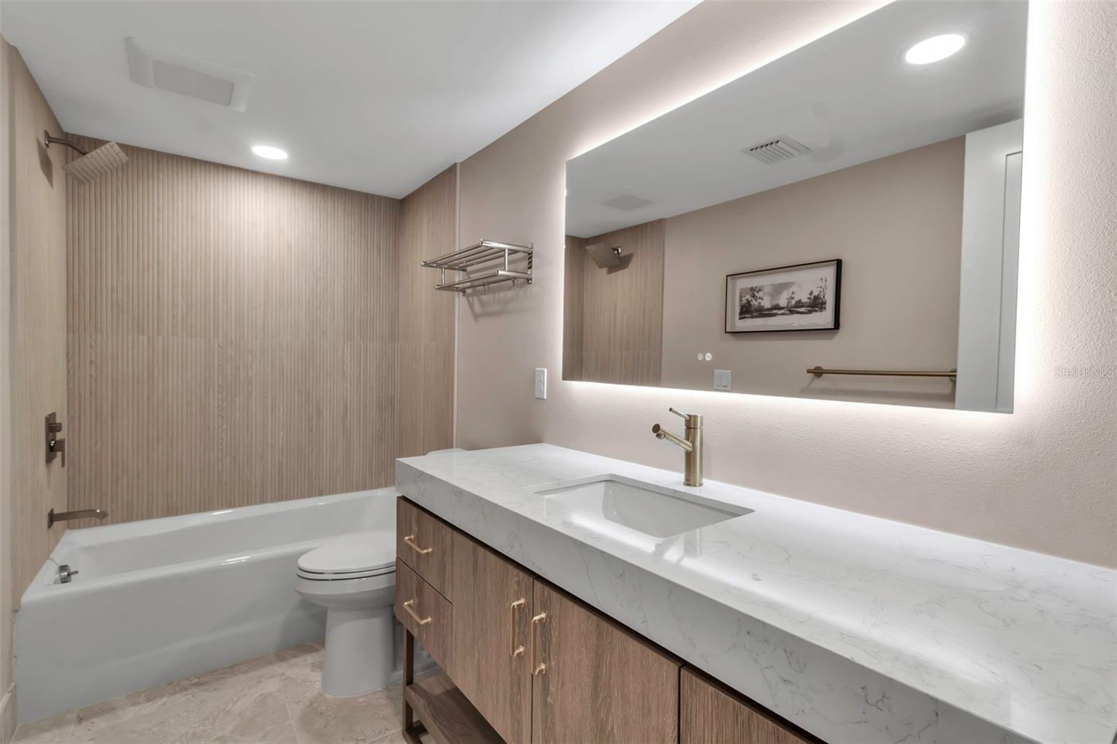 THE SHORE - Residential