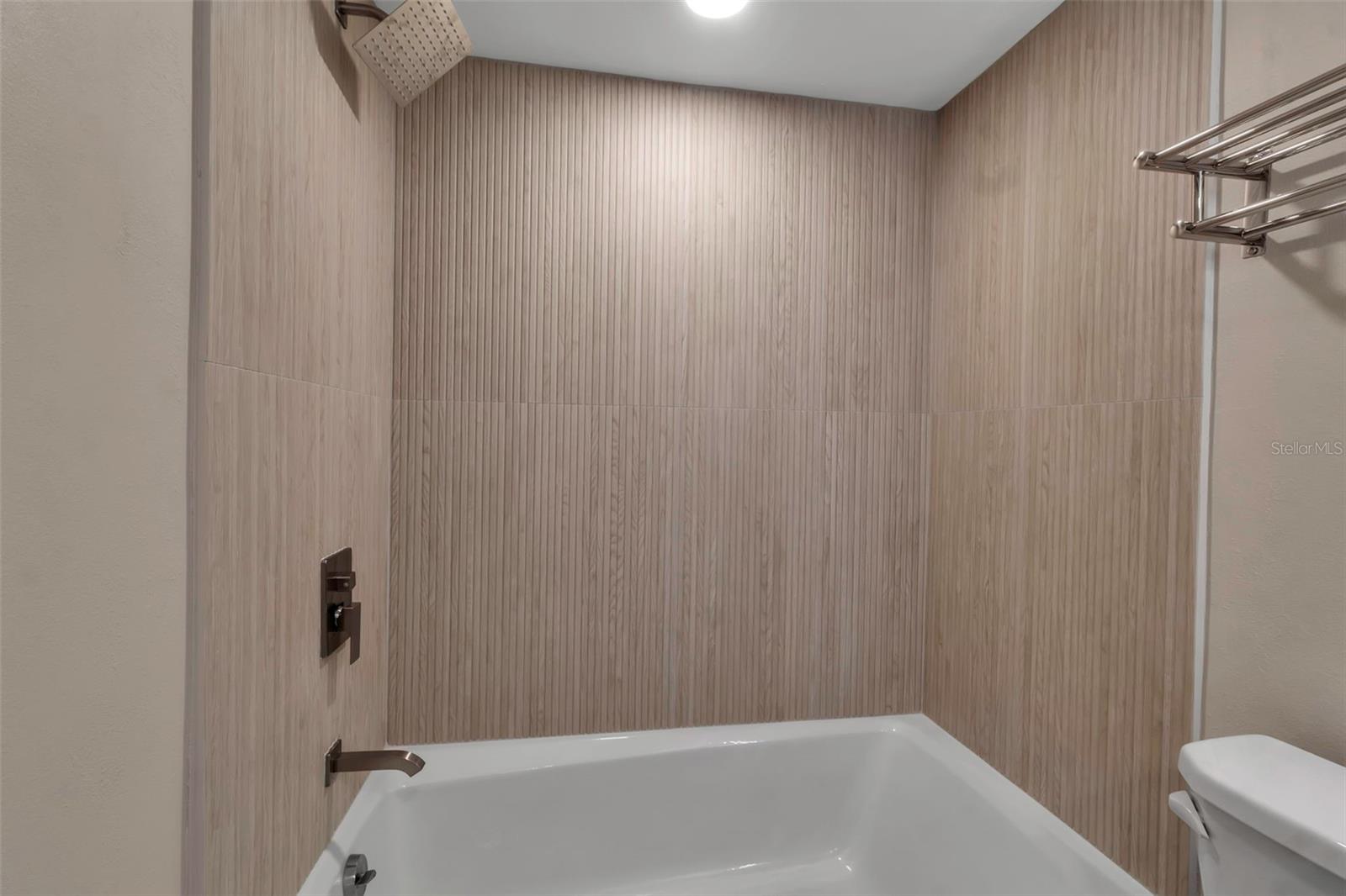 THE SHORE - Residential