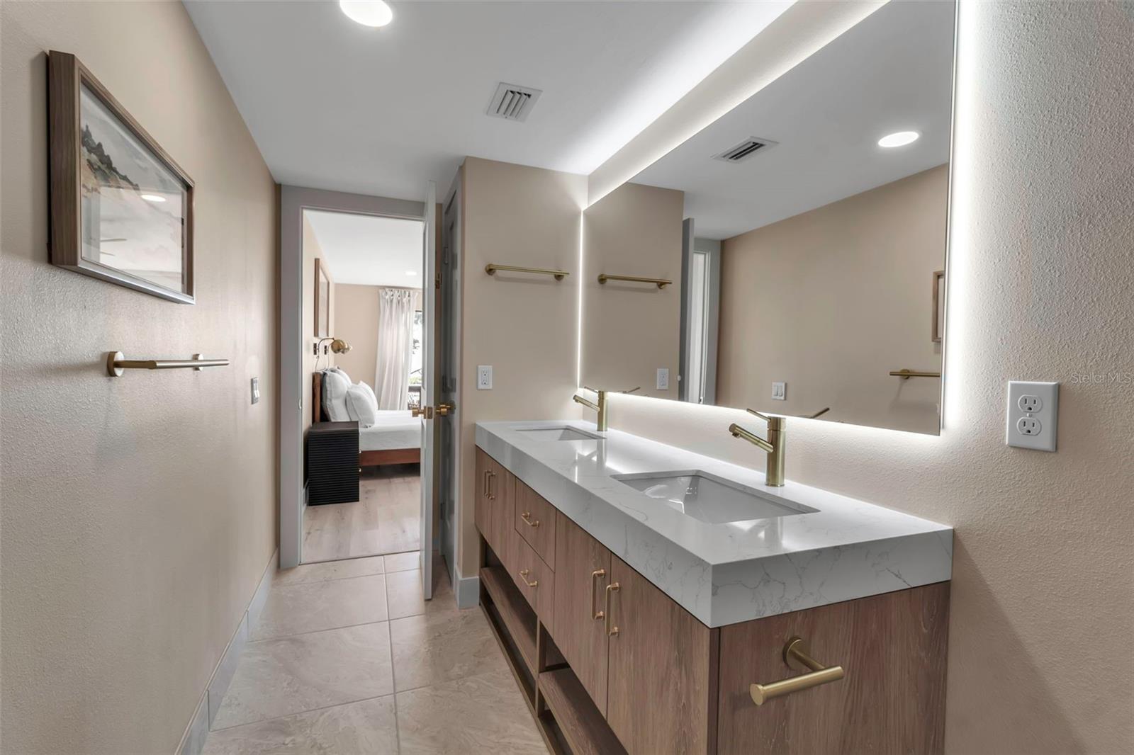 THE SHORE - Residential