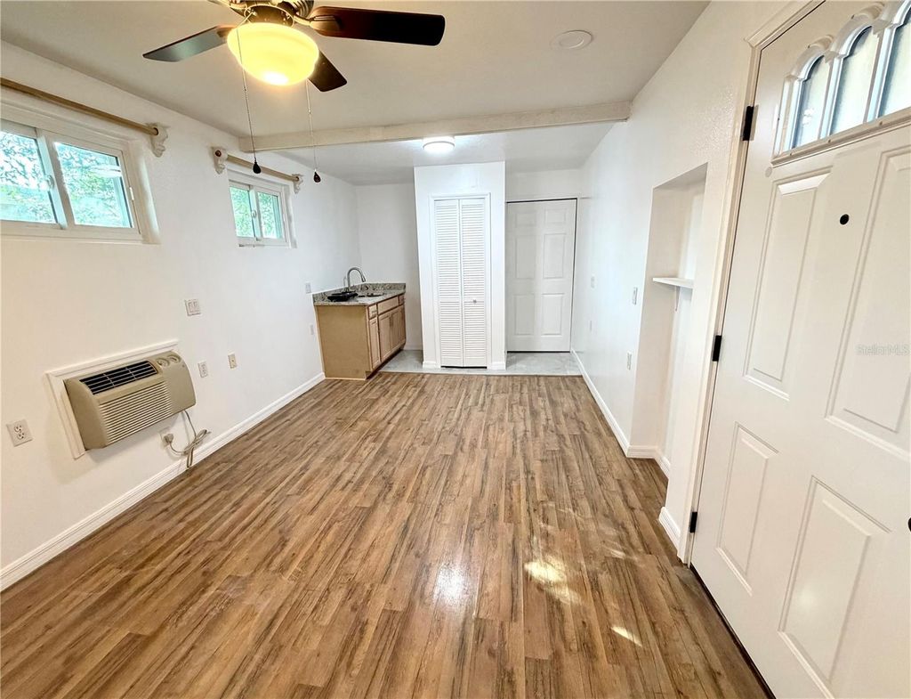 Photo of 6310 Lake Underhill Road #B, Orlando, FL 32807 (MLS # S5144226)