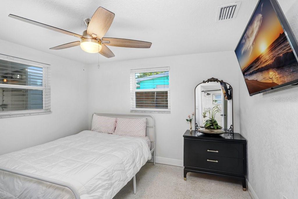 PLEASURE ISLES - Residential