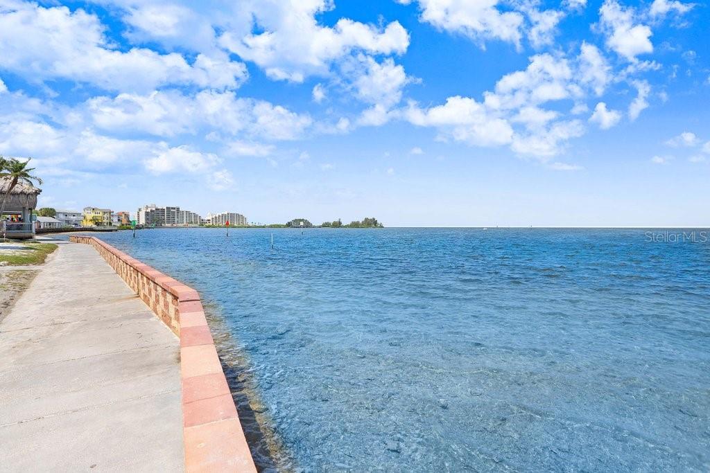 PLEASURE ISLES - Residential