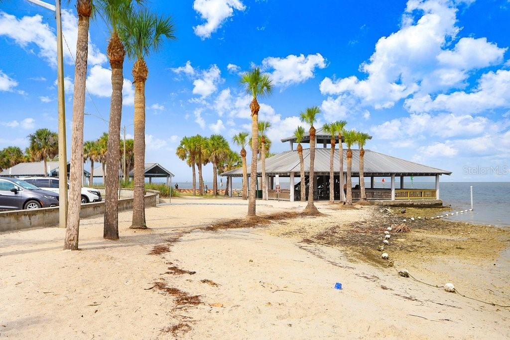 PLEASURE ISLES - Residential