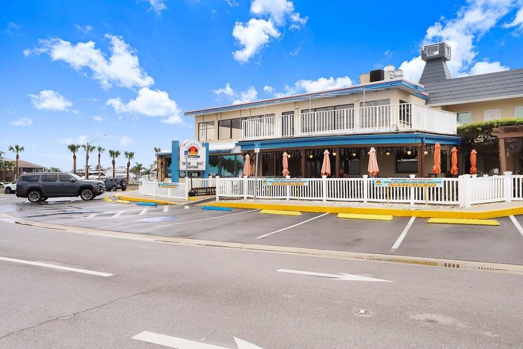 PLEASURE ISLES - Residential