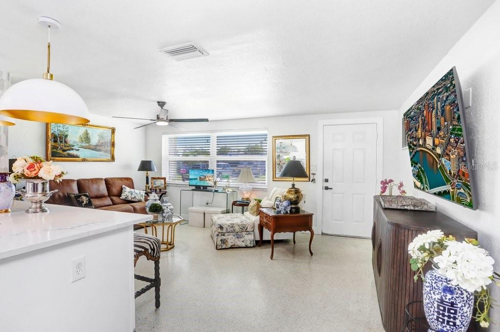 PLEASURE ISLES - Residential