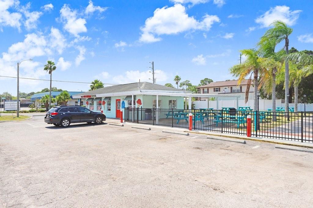 PLEASURE ISLES - Residential