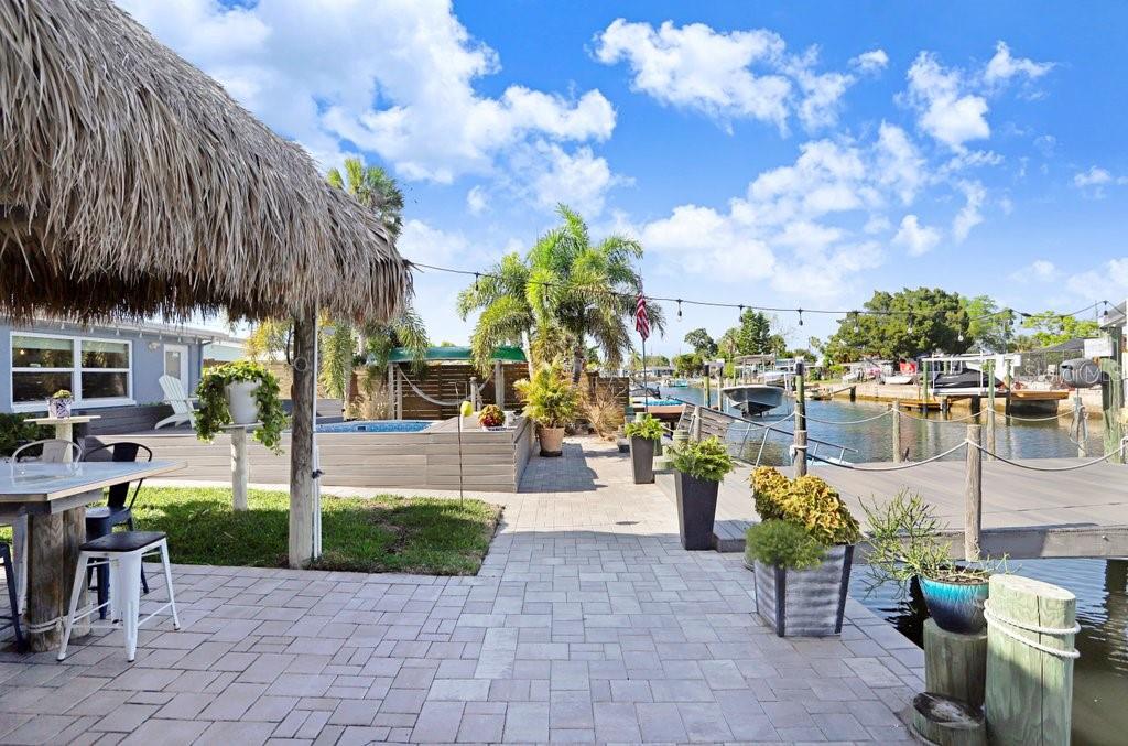 PLEASURE ISLES - Residential