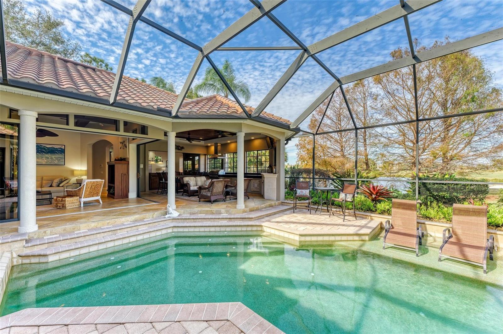 LAKEWOOD RANCH COUNTRY CLUB - Residential