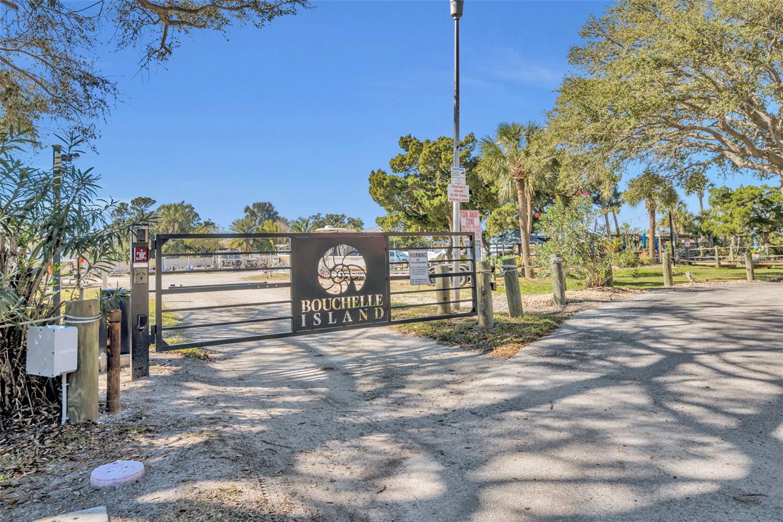 BOUCHELLE ISLAND 09 - Residential