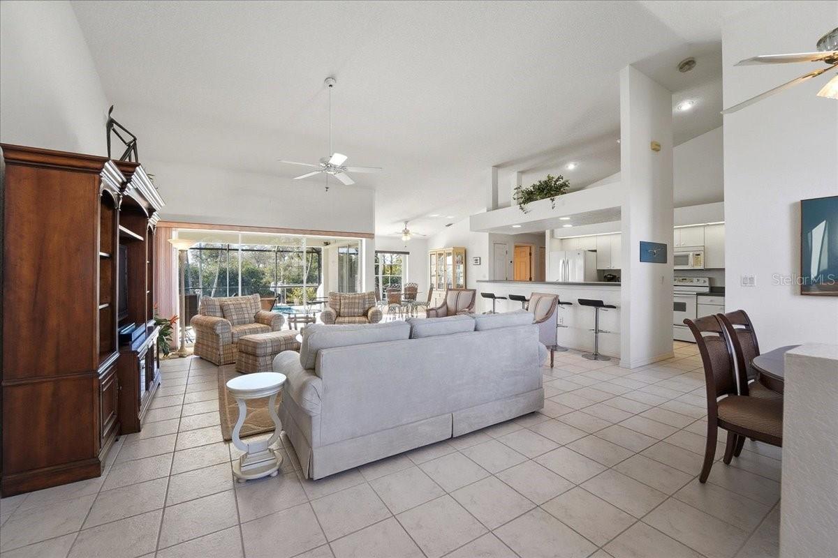 145 FRANCIS DRIVE NE