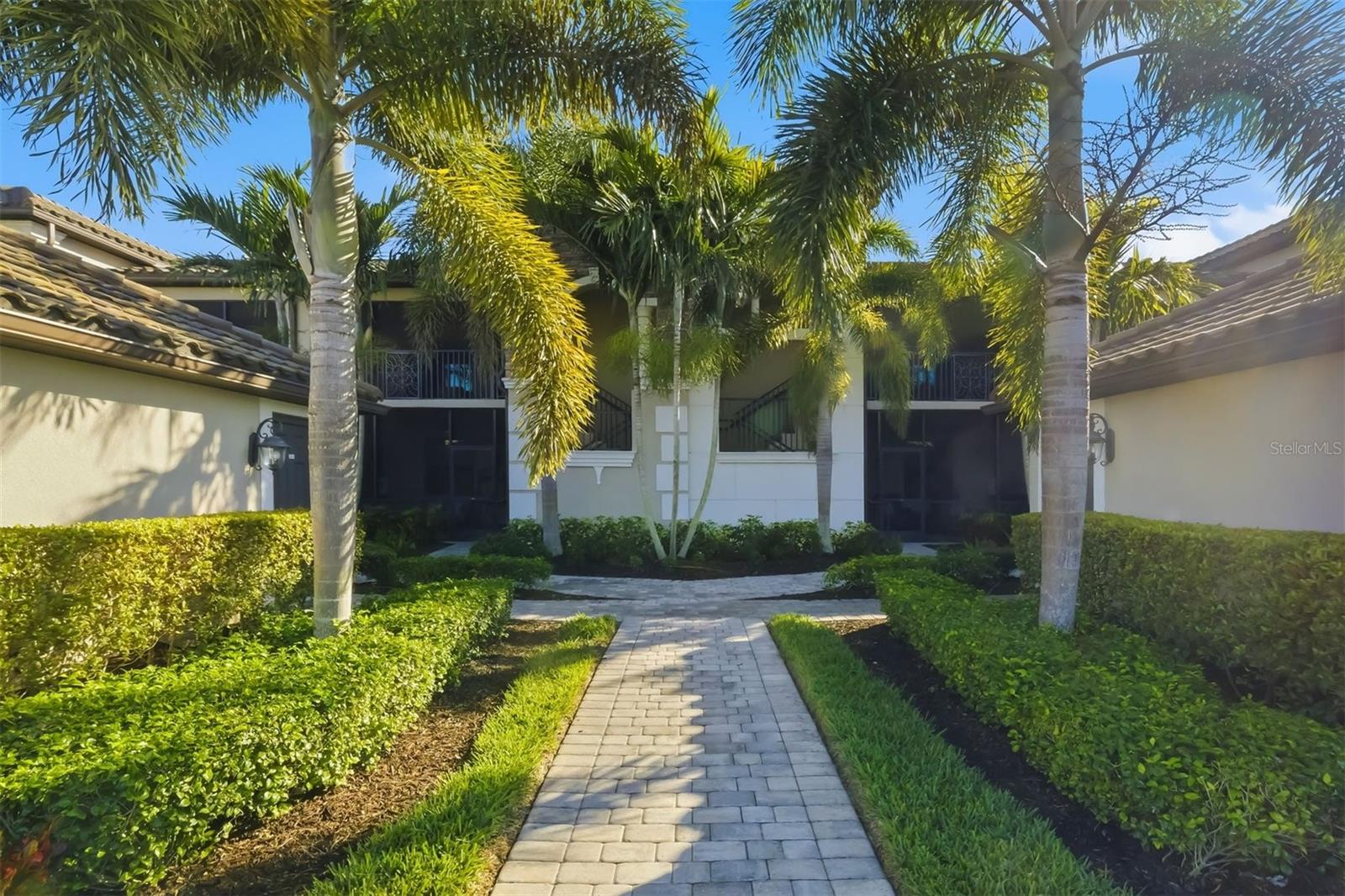 LAKEWOOD NATIONAL - Residential