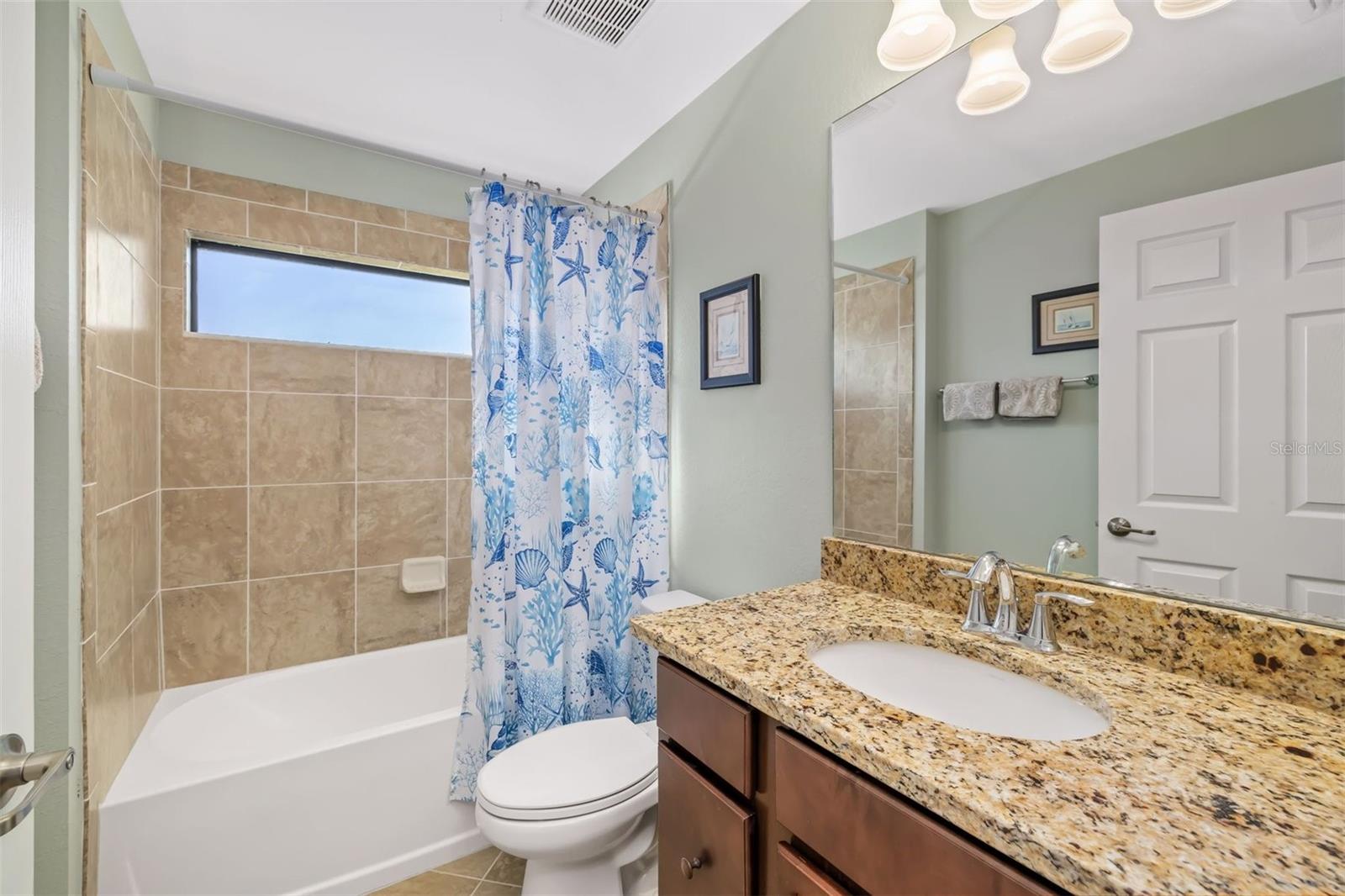 LAKEWOOD NATIONAL - Residential