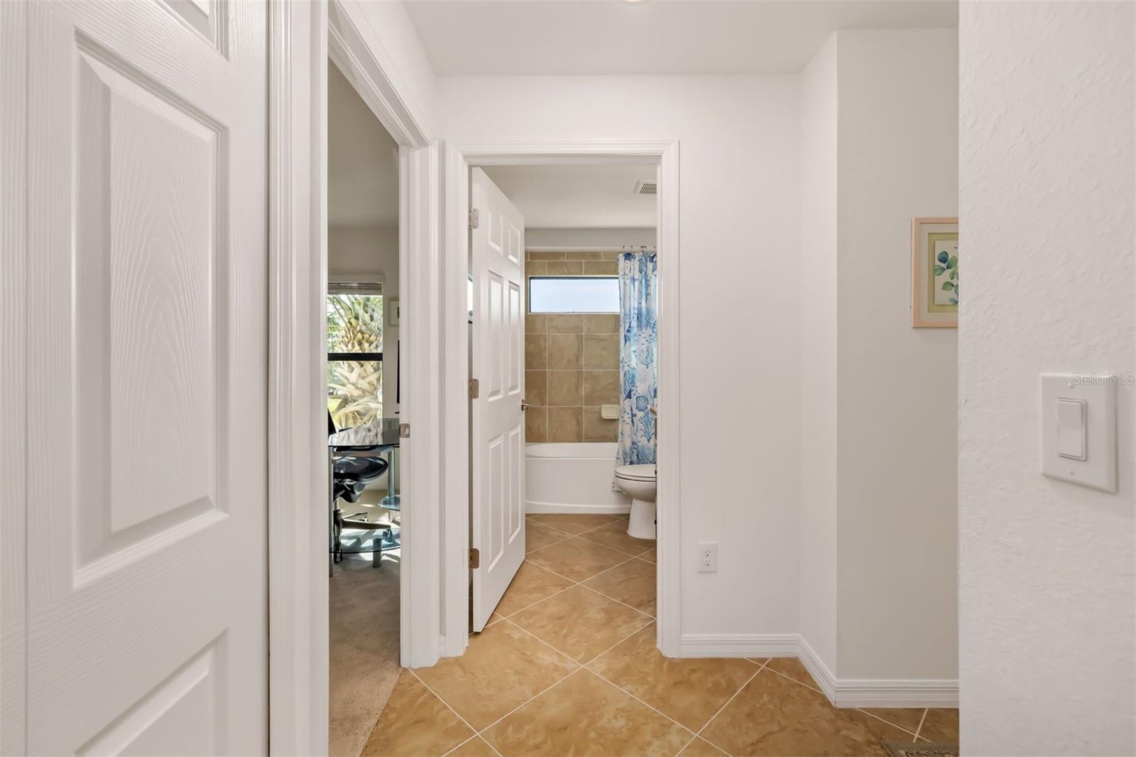 LAKEWOOD NATIONAL - Residential