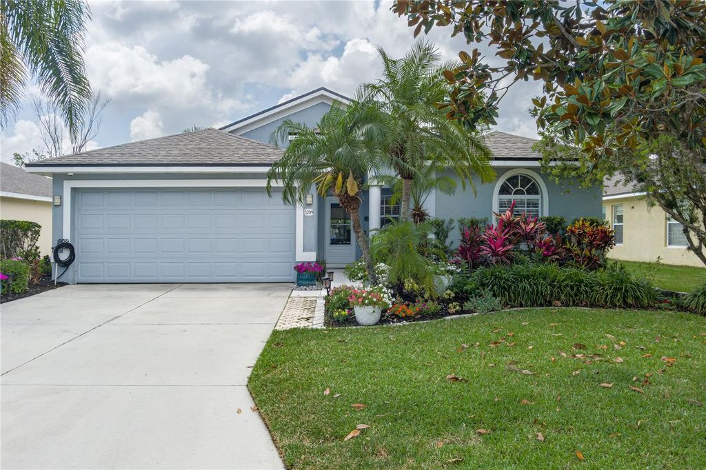 Photo of 5209 Lansdowne Way, Palmetto, FL 34221 (MLS # A4650647)