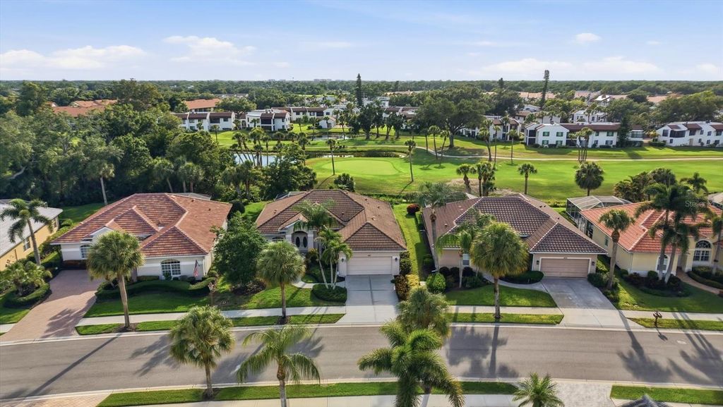 Photo of 401 Marsh Creek Road, Venice, FL 34292 (MLS # N6144427)