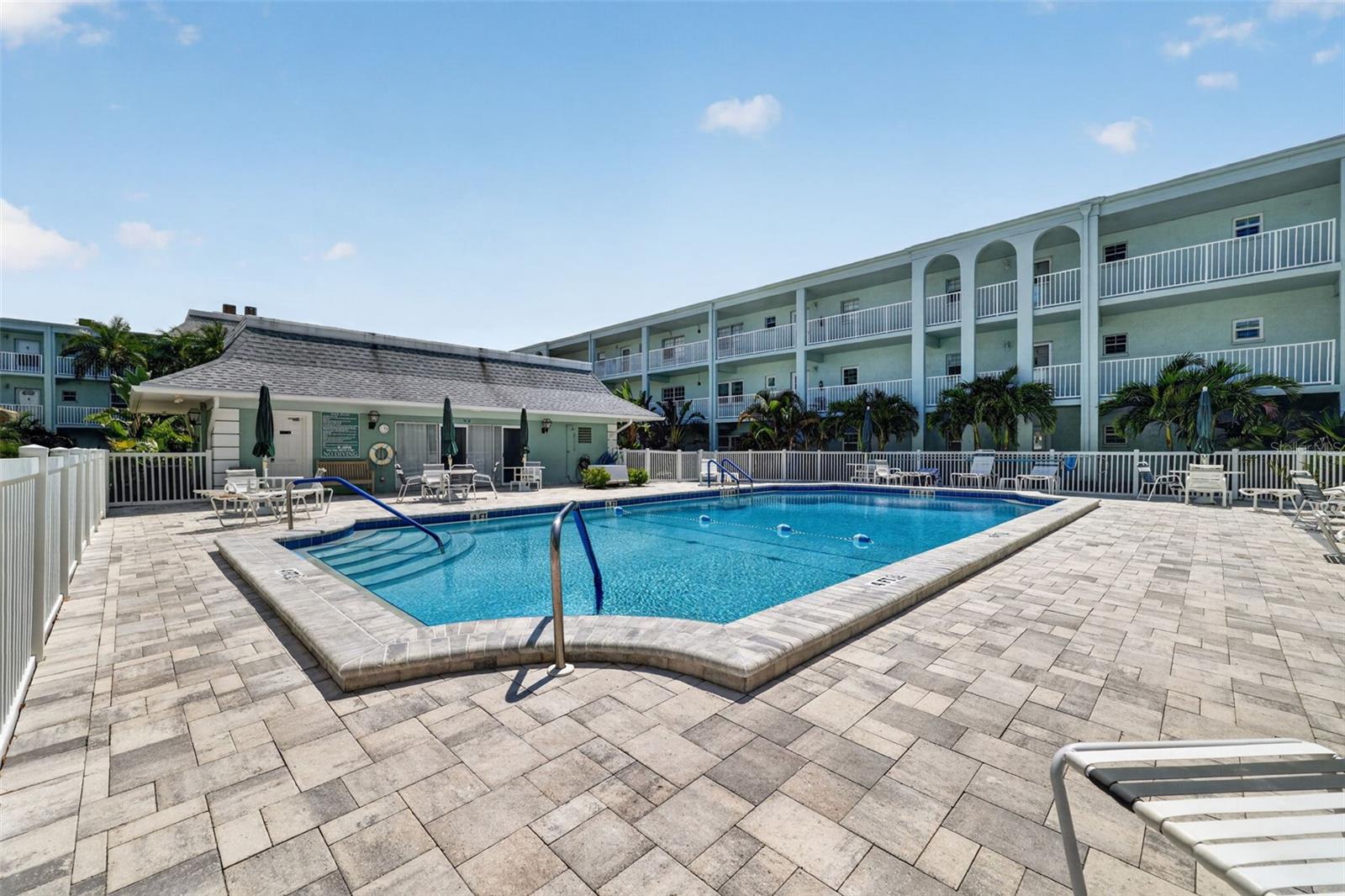 BELLEAIR FOREST - Residential