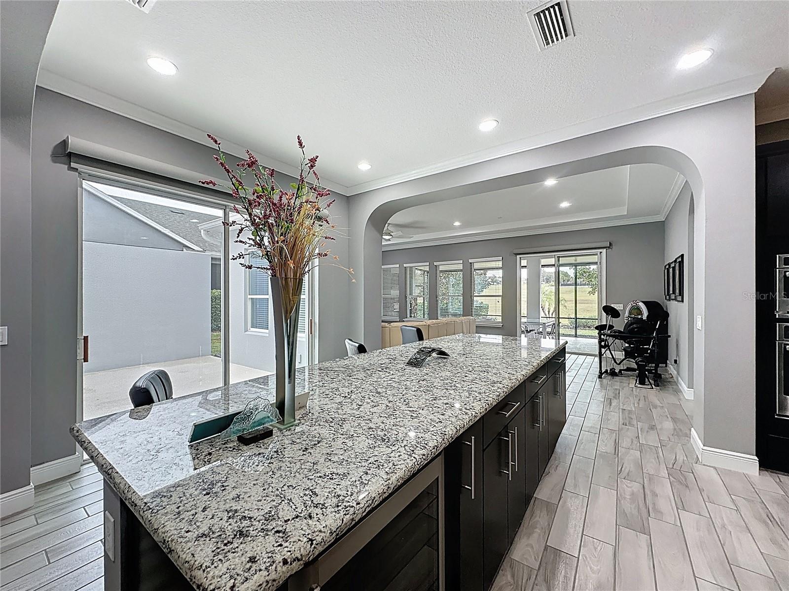 CASCADES OF GROVELAND (TRILOGY) - Residential