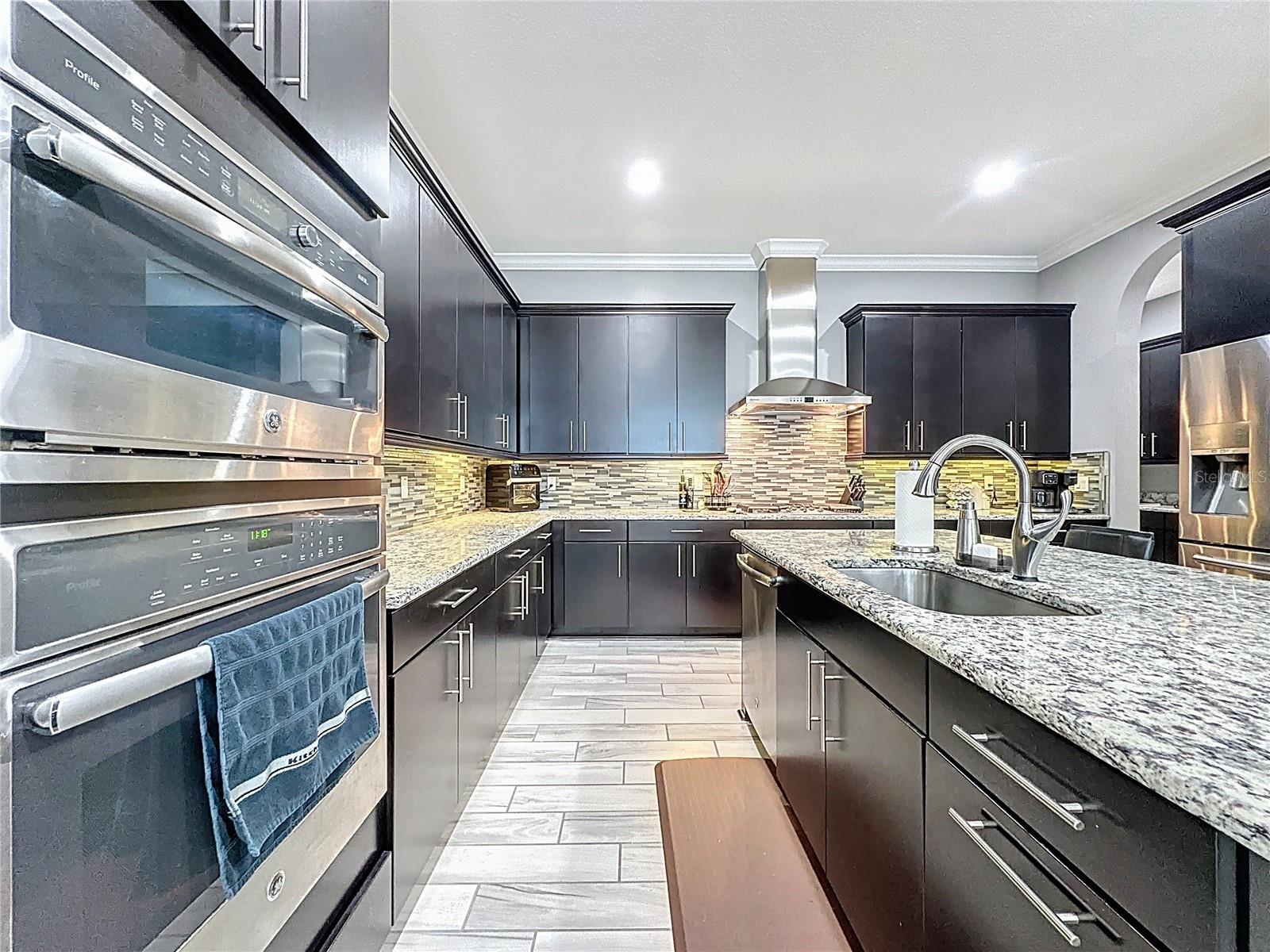 CASCADES OF GROVELAND (TRILOGY) - Residential