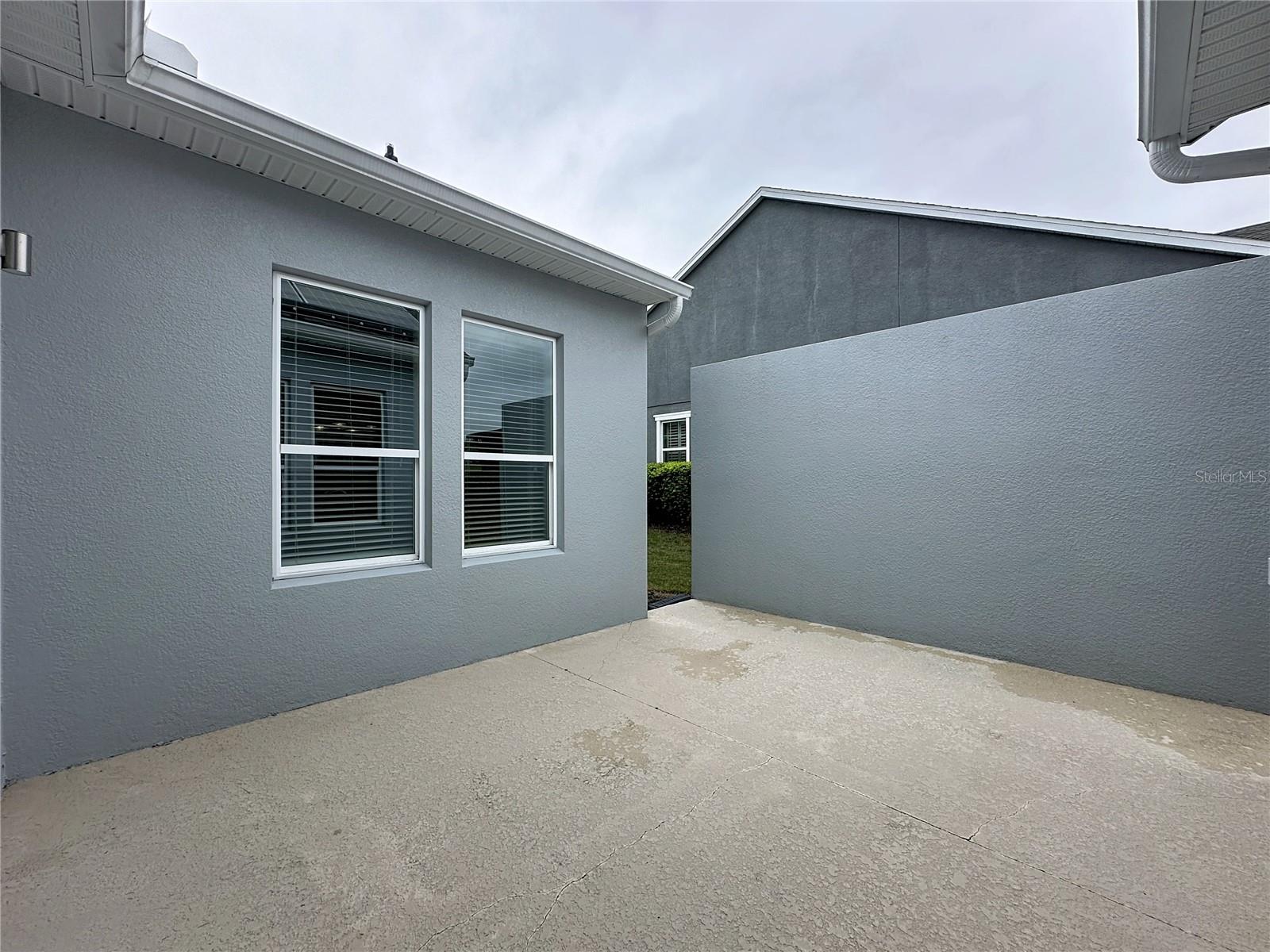 CASCADES OF GROVELAND (TRILOGY) - Residential