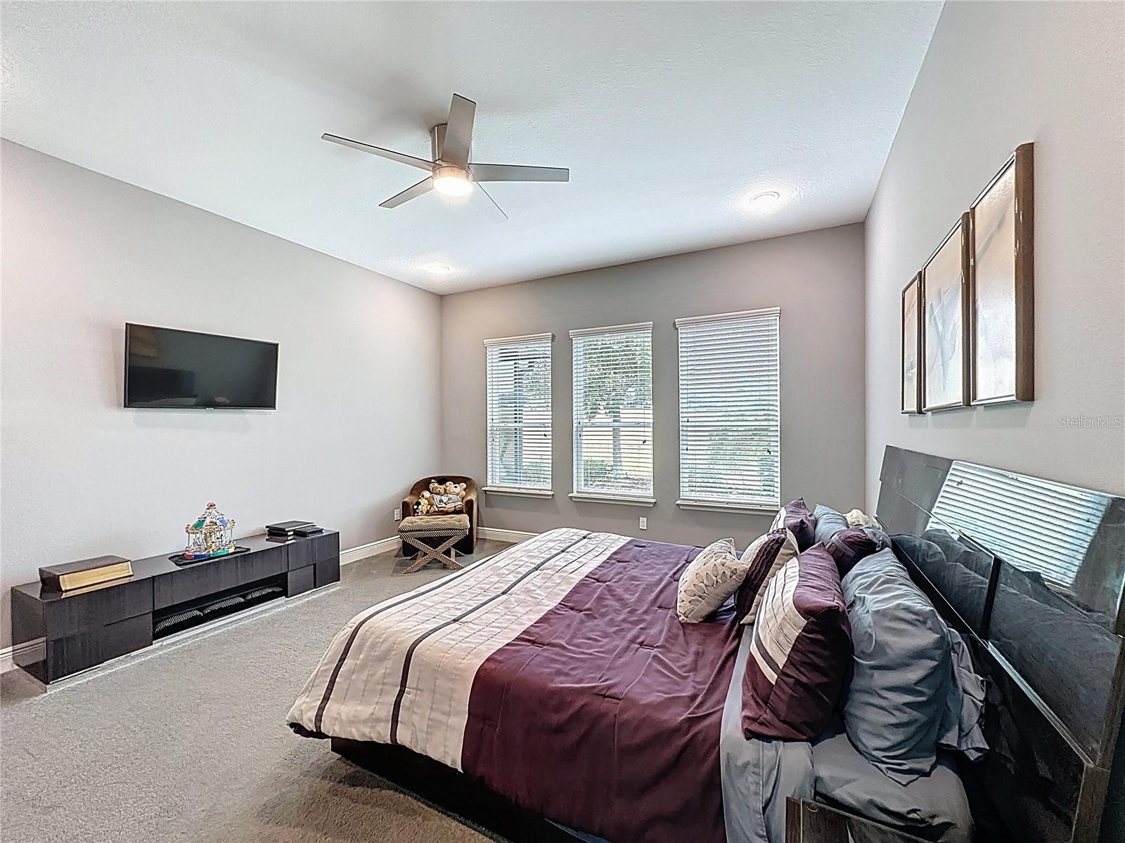 CASCADES OF GROVELAND (TRILOGY) - Residential