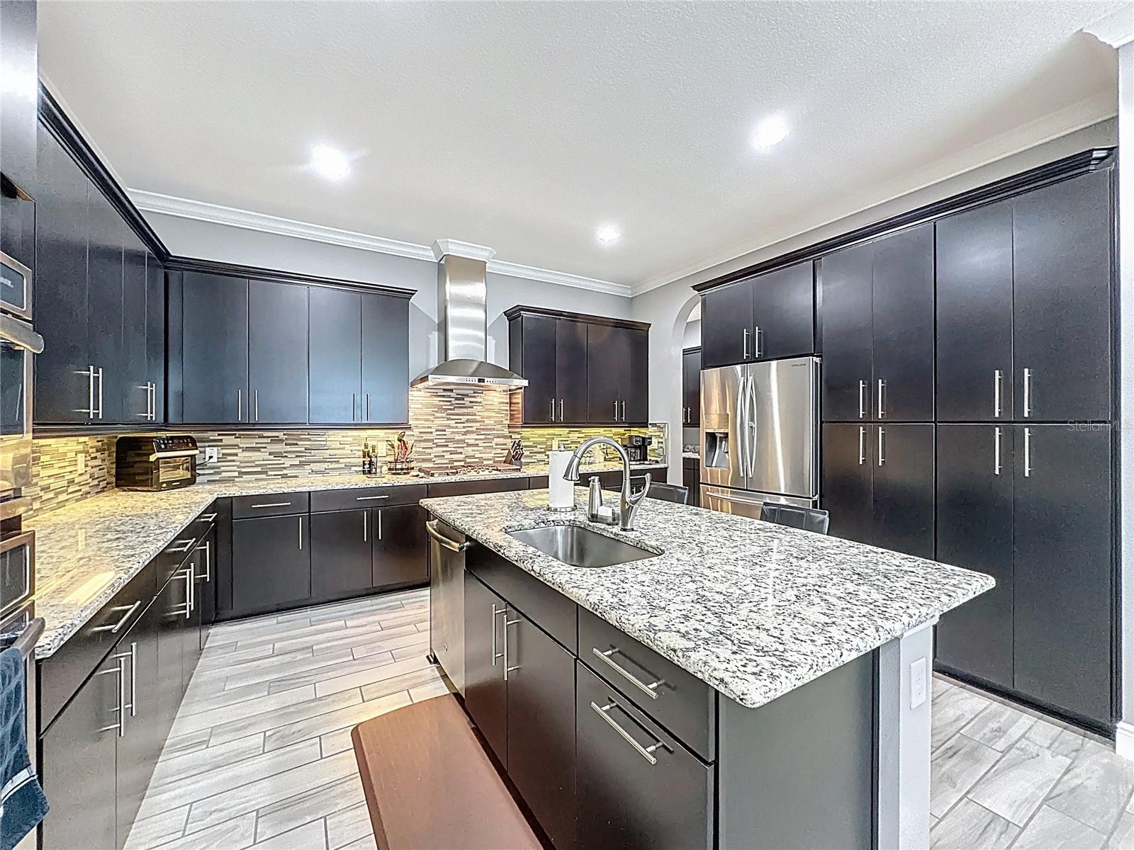 CASCADES OF GROVELAND (TRILOGY) - Residential