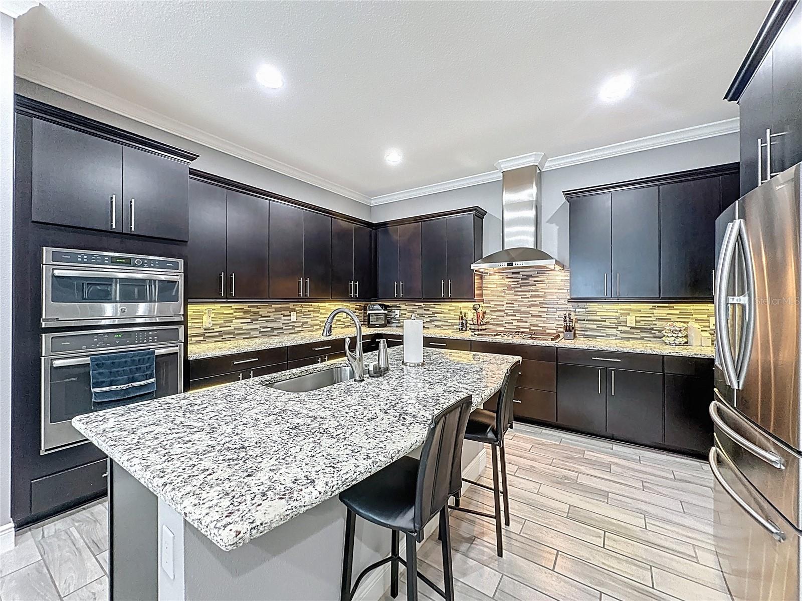 CASCADES OF GROVELAND (TRILOGY) - Residential