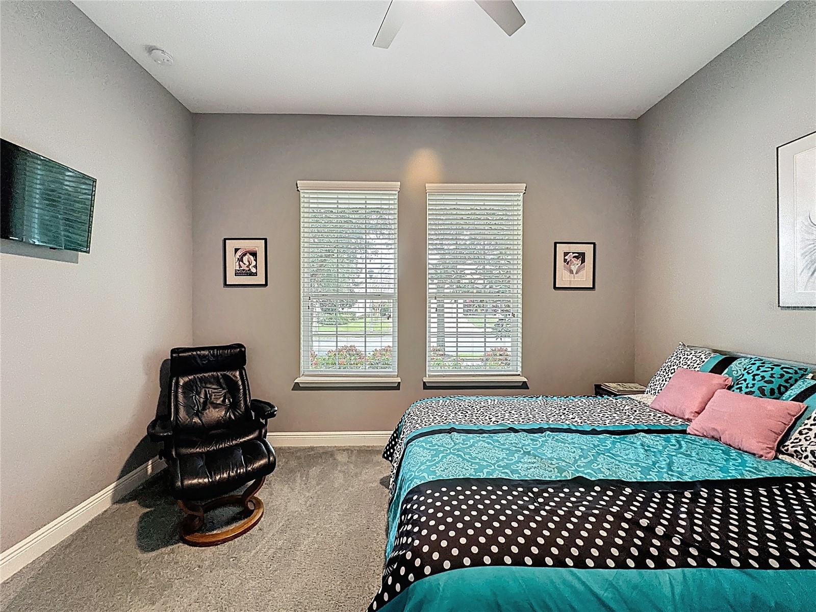 CASCADES OF GROVELAND (TRILOGY) - Residential