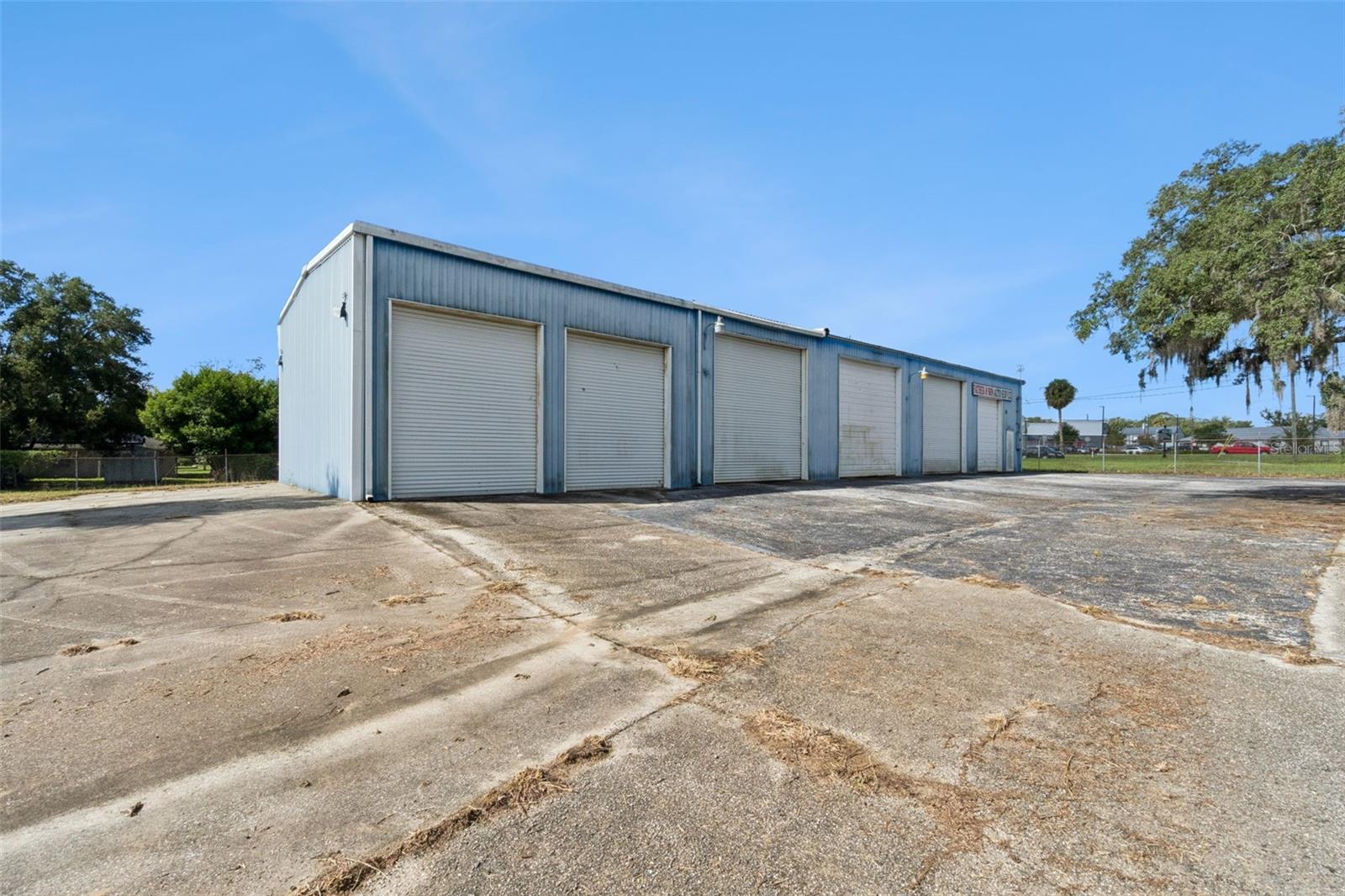 11 W MAGNOLIA STREET