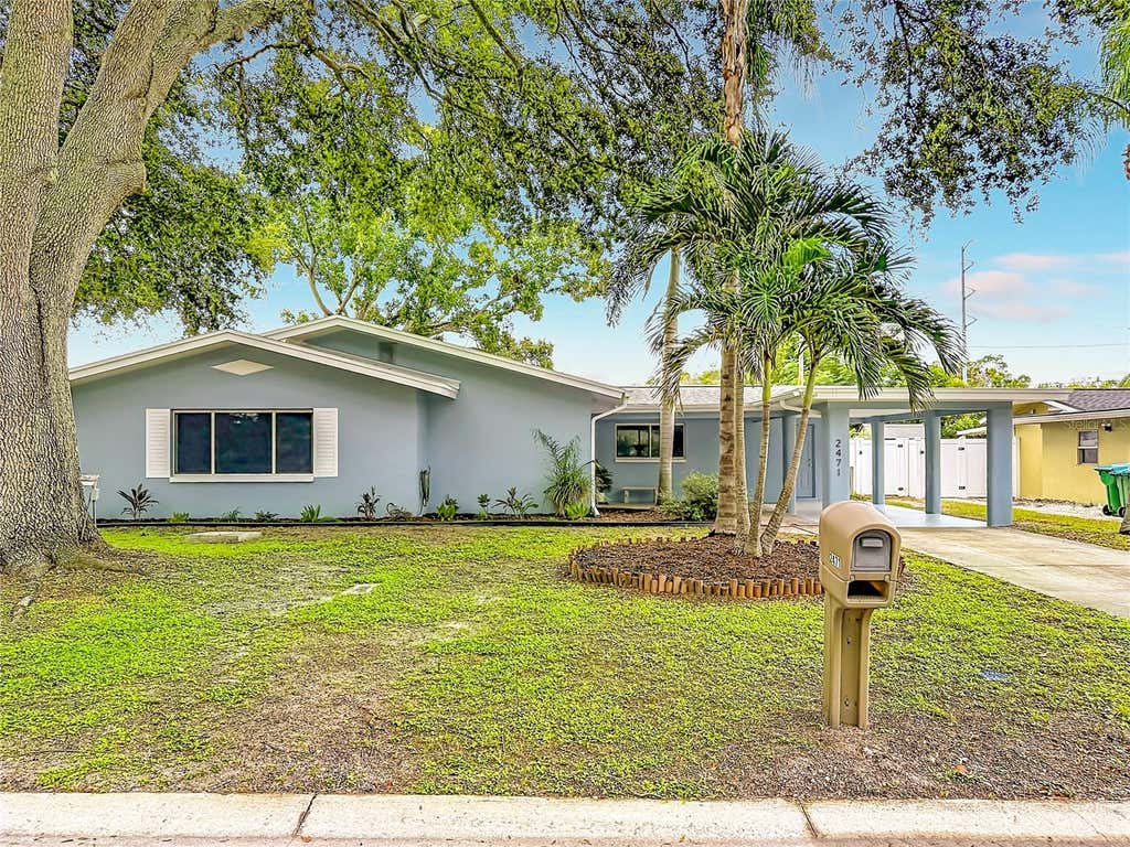 Photo of 2471 Raymont Drive, Clearwater, FL 33763 (MLS # O6431936)