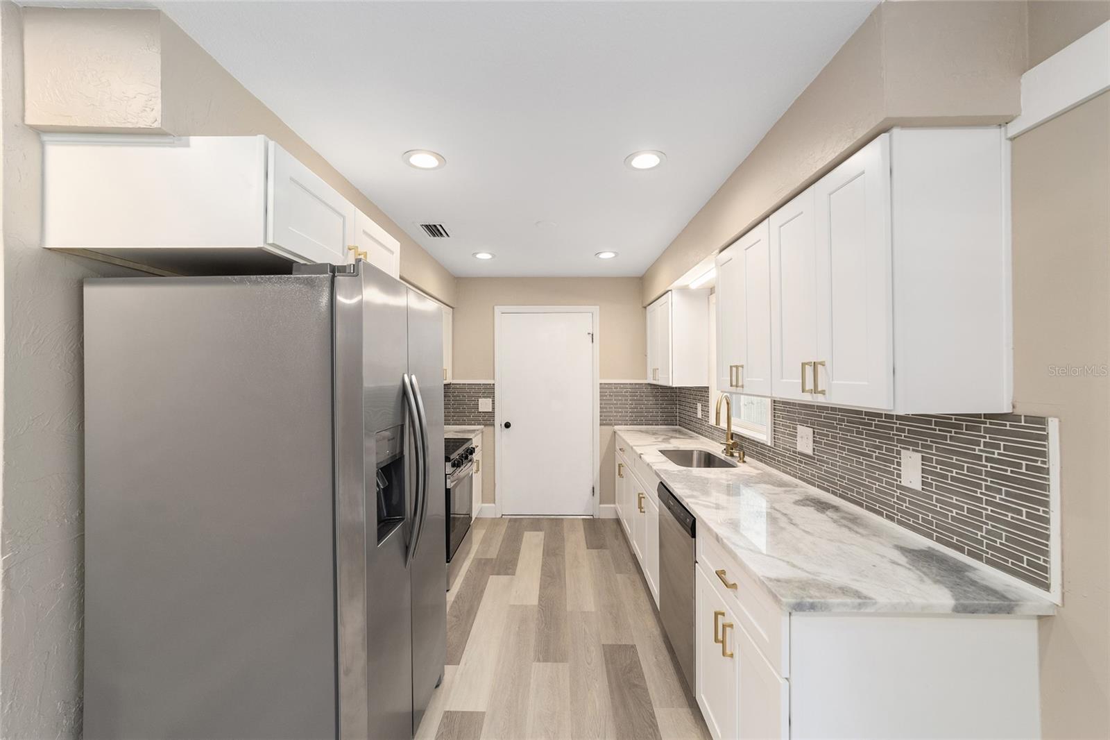 HI CLIFF HEIGHTS - Residential