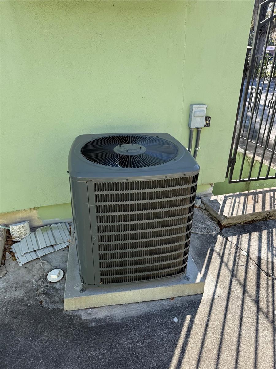 EAST SUWANEE HEIGHTS - Commercial Sale