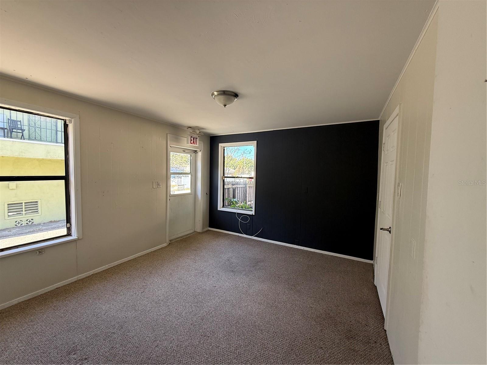 EAST SUWANEE HEIGHTS - Commercial Sale