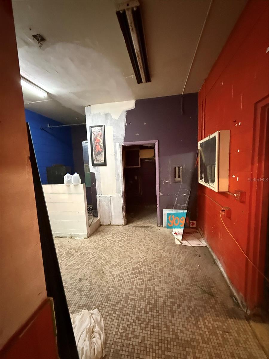 EAST SUWANEE HEIGHTS - Commercial Sale