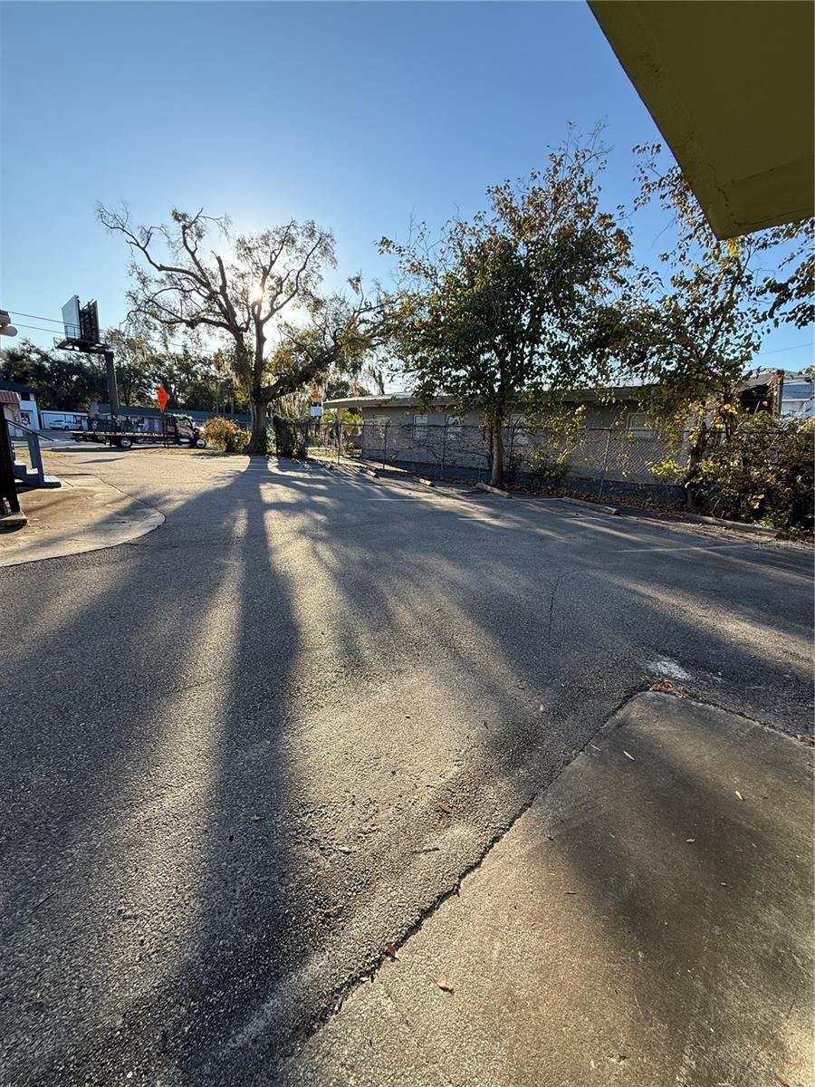 EAST SUWANEE HEIGHTS - Commercial Sale