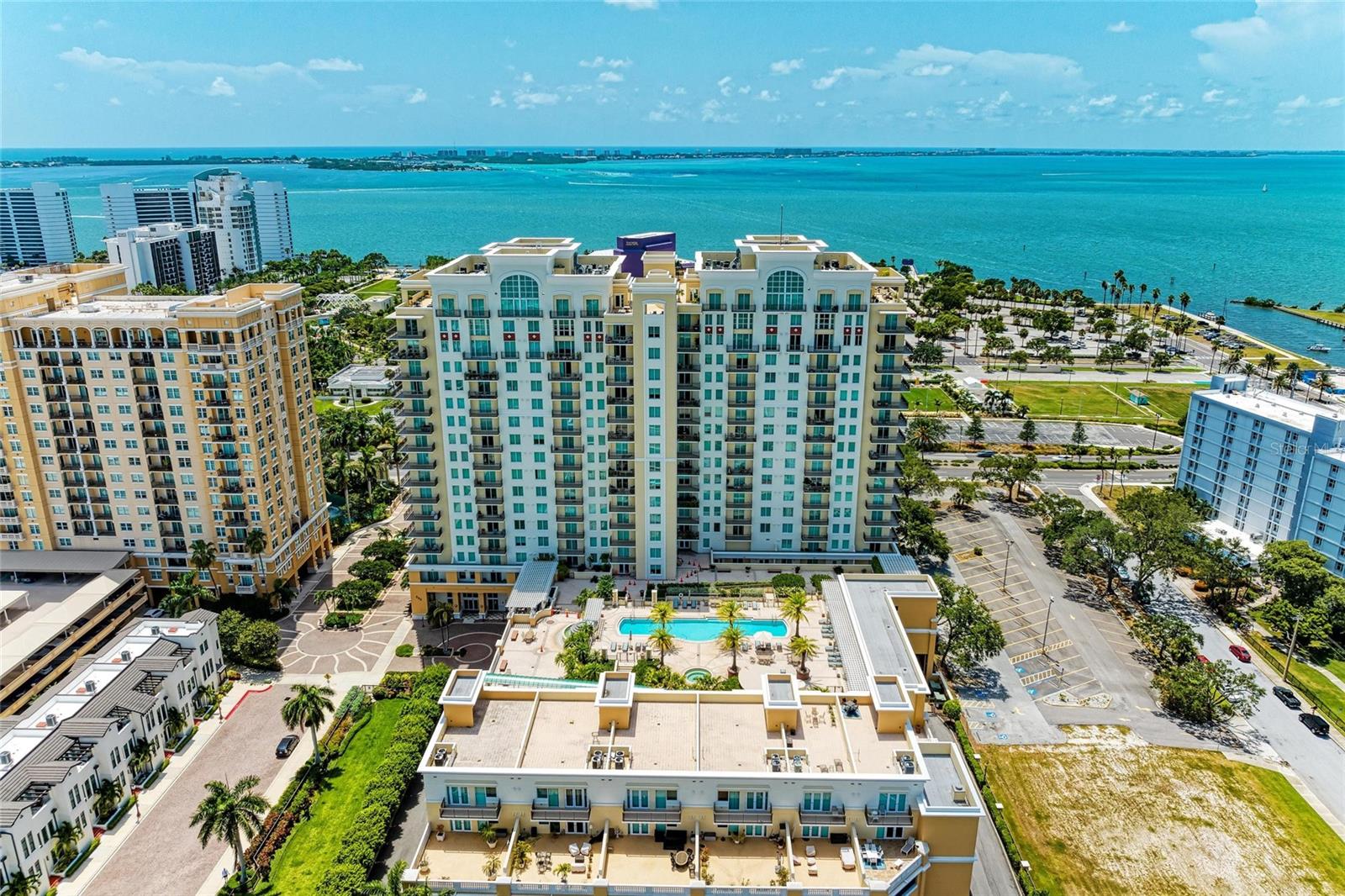 800 N TAMIAMI TRL 1010