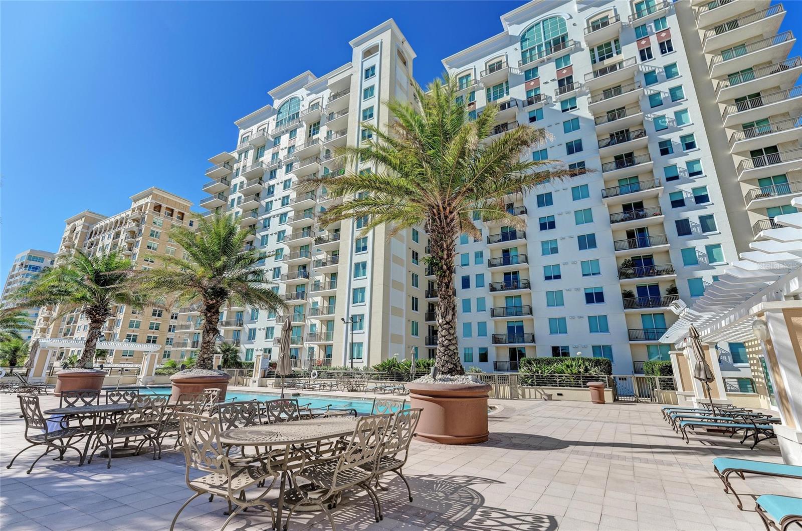 800 N TAMIAMI TRL 1010