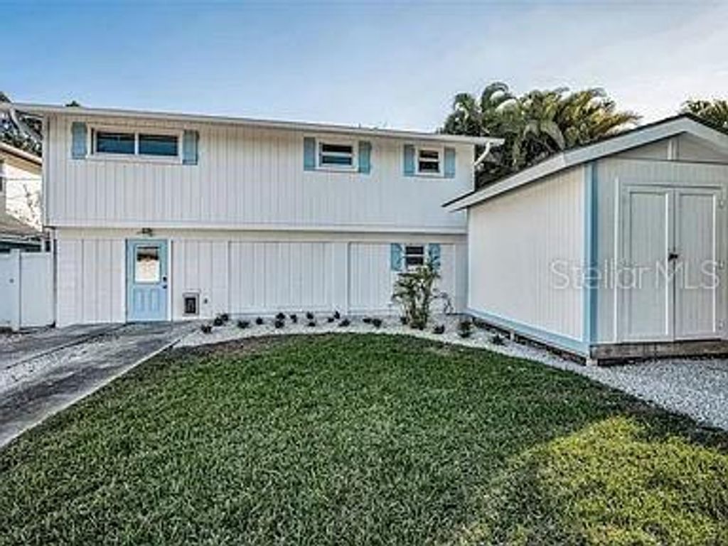 Photo of 7 Georgia Avenue, Crystal Beach, FL 34681 (MLS # W7878725)