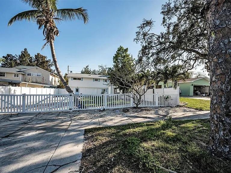 SEASIDE ASSEMBLY - Residential