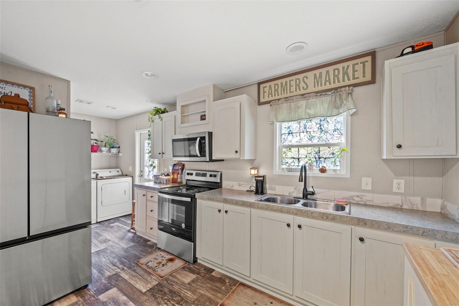 GARDEN GROVE - Residential