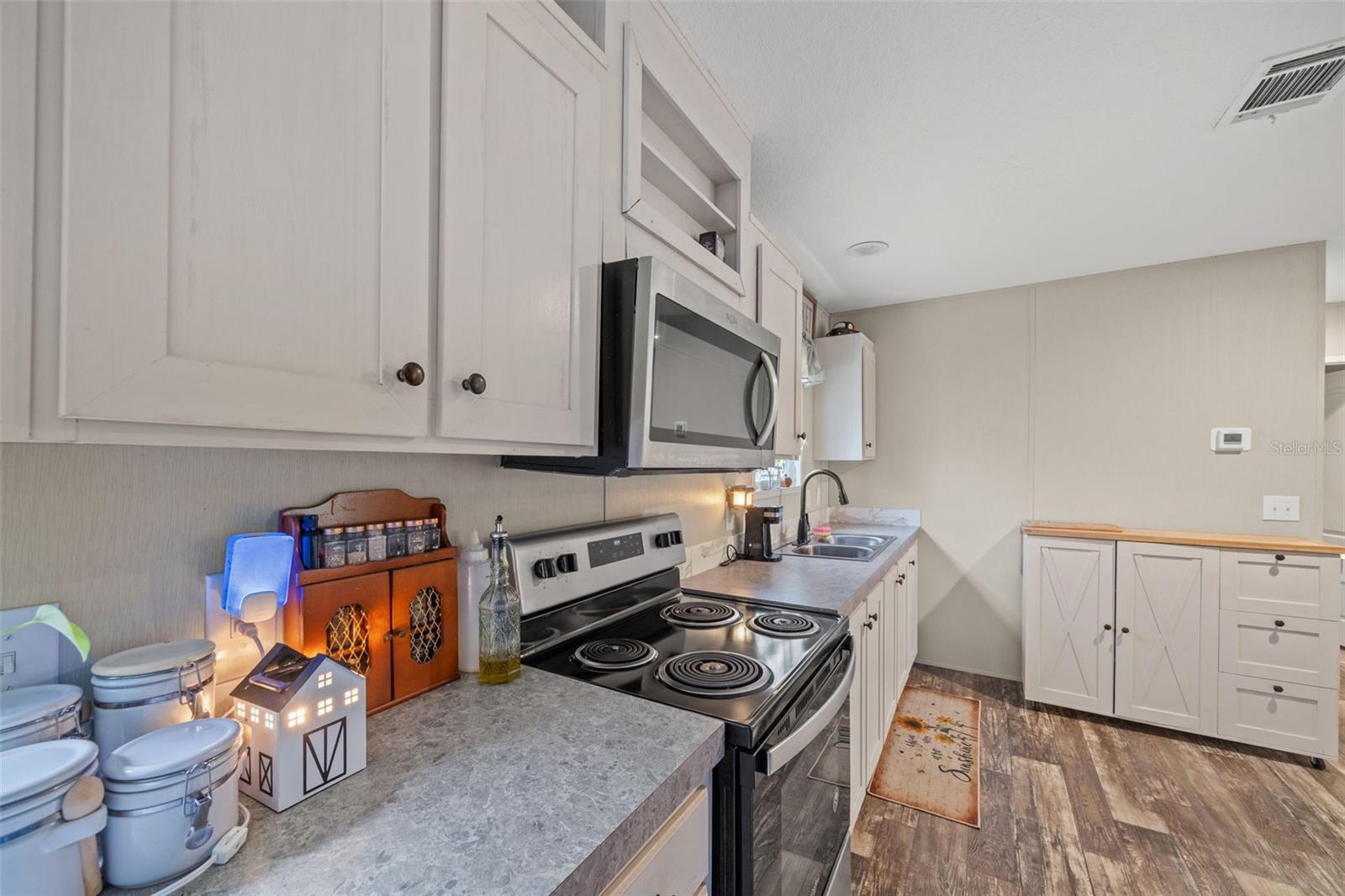 GARDEN GROVE - Residential