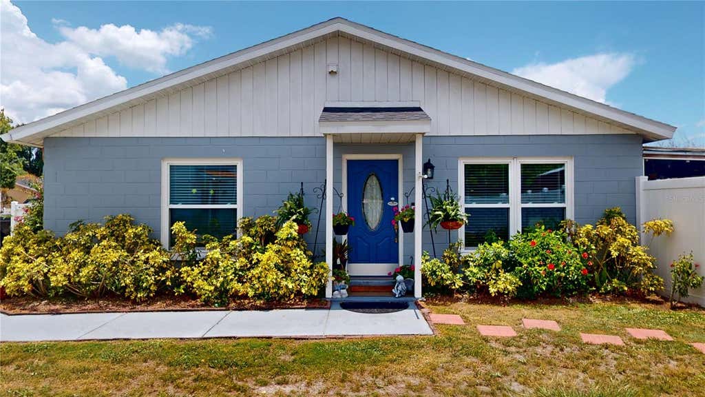 Photo of 1215 Coolmont Drive, Brandon, FL 33511 (MLS # TB8523878)