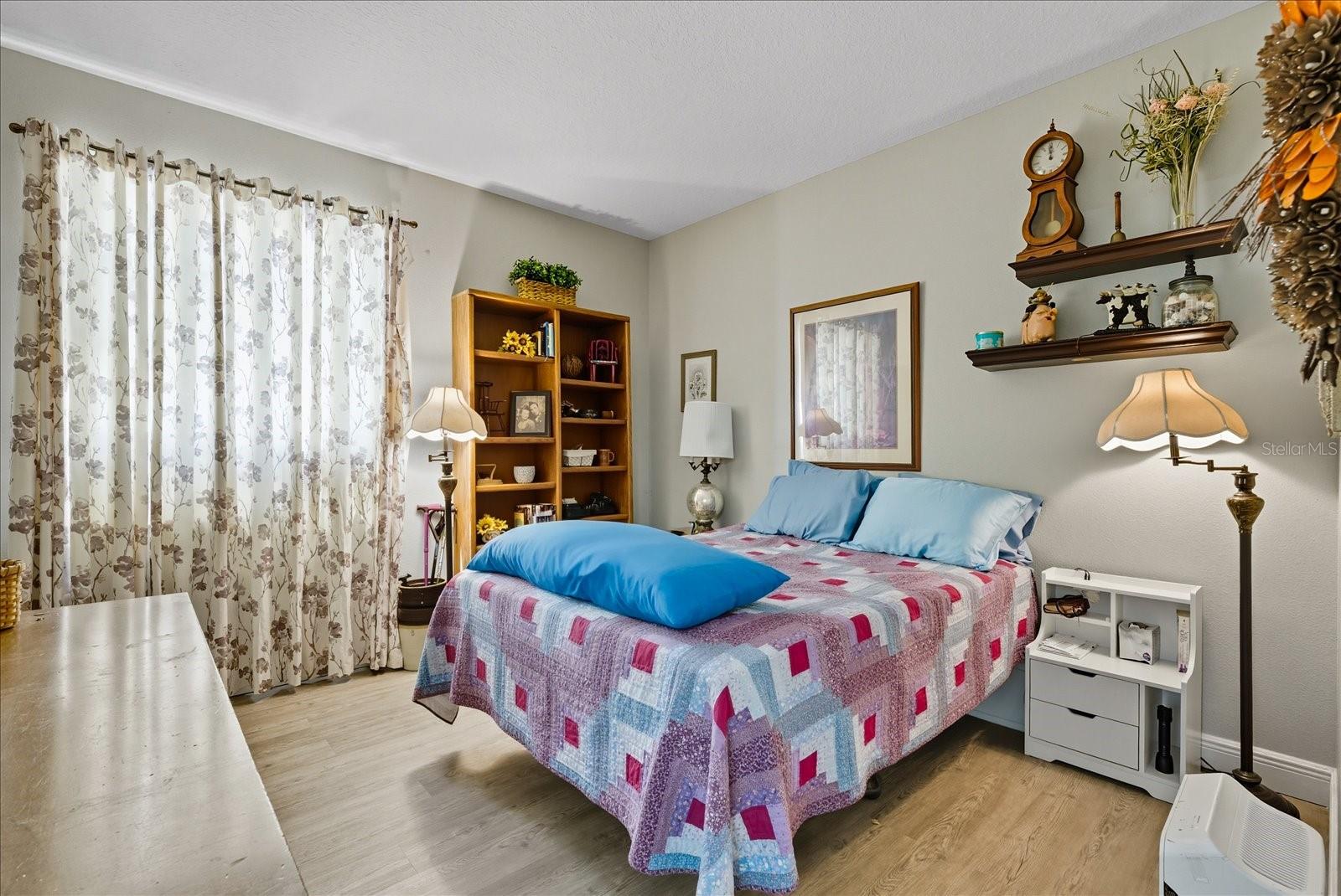 SOUTH BAY LAKES UNIT 1 - Residential